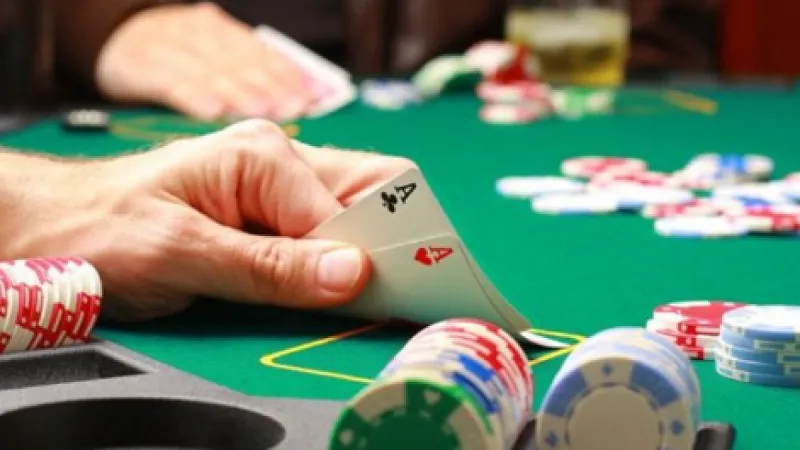 Học lỏm ngay bí kíp chơi Poker hiệu quả Học lỏm ngay bí kíp chơi Poker hiệu quả