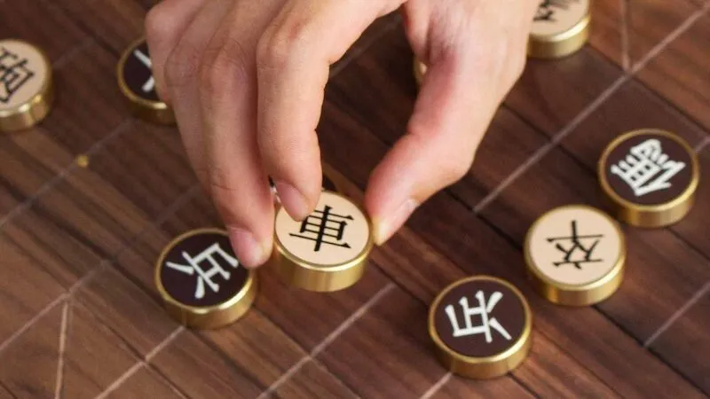 Người chơi hãy cẩn thận, hy sinh quân nhỏ để mở các quân lớn Người chơi hãy cẩn thận, hy sinh quân nhỏ để mở các quân lớn